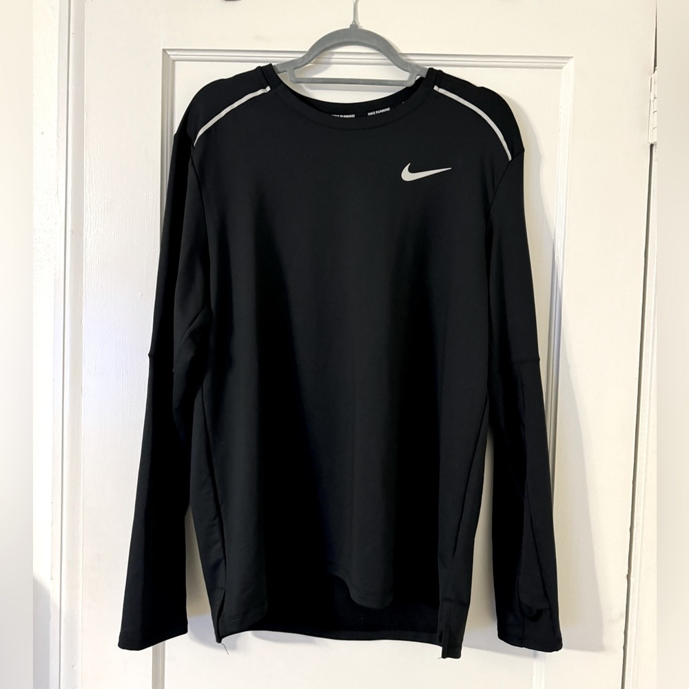 Nike men’s running top
